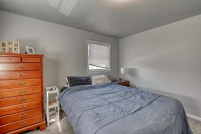 2125 S 97th St, West Allis, WI 53227 - Photo 11