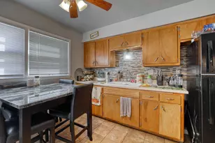 2125 S 97th St, West Allis, WI 53227 - Photo 13