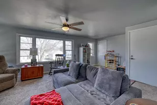 2125 S 97th St, West Allis, WI 53227 - Photo 19