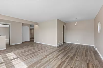 4812  Ridgeway Ave, Racine, WI 53406 - Photo 7