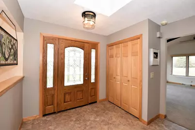 10570  Pallottine Dr, Greenfield, WI 53228 - Photo 5