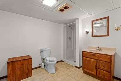 1736  Knoll Crest Dr, Sheboygan, WI 53081 - Photo 21