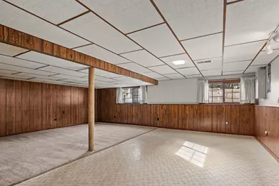 1736  Knoll Crest Dr, Sheboygan, WI 53081 - Photo 27