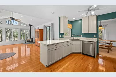 W331S4025  Connemara Dr, Genesee, WI 53118 - Photo 7