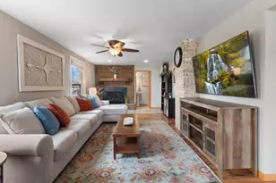 109 Aztalan St, Johnson Creek, WI 53038 - Photo 5