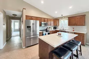4717 S 15th St, Sheboygan, WI 53081 - Photo 7
