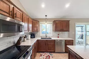 4717 S 15th St, Sheboygan, WI 53081 - Photo 9