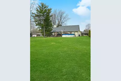 4717 S 15th St, Sheboygan, WI 53081 - Photo 3