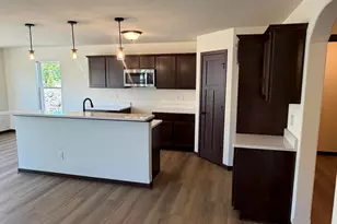 754 Pleasant Park Ct, Johnson Creek, WI 53038 - Photo 9