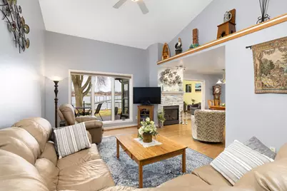 404  Gillette St #B, La Crosse, WI 54603 - Photo 3