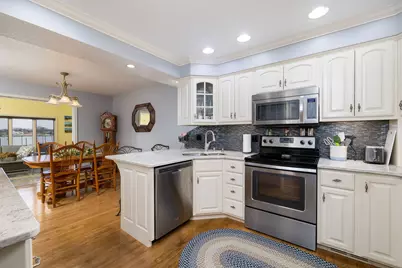 404  Gillette St #B, La Crosse, WI 54603 - Photo 9