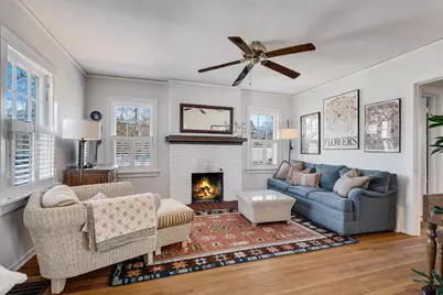 332  22nd St, La Crosse, WI 54601 - Photo 5