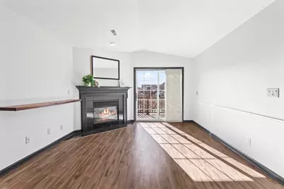 N17W26887 E Fieldhack Dr #H, Pewaukee, WI 53072 - Photo 7