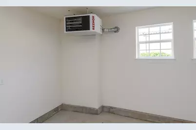 204  Grand Ave, Mukwonago, WI 53149 - Photo 17