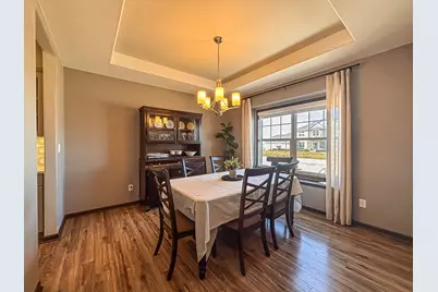 W275N358  Arrowhead Trl, Pewaukee, WI 53188 - Photo 5