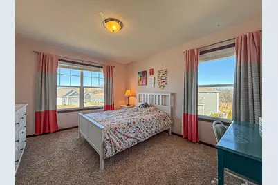 W275N358  Arrowhead Trl, Pewaukee, WI 53188 - Photo 29