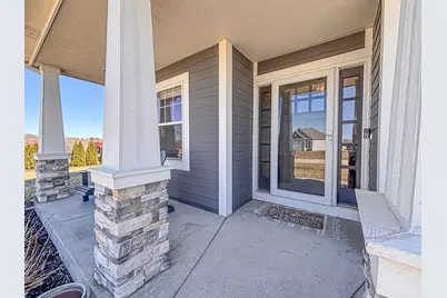 W275N358  Arrowhead Trl, Pewaukee, WI 53188 - Photo 3