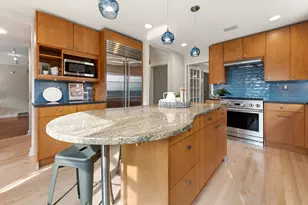 4855 N Ardmore Ave, Whitefish Bay, WI 53217 - Photo 17