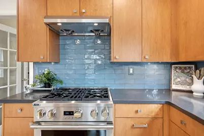 4855 N Ardmore Ave, Whitefish Bay, WI 53217 - Photo 13