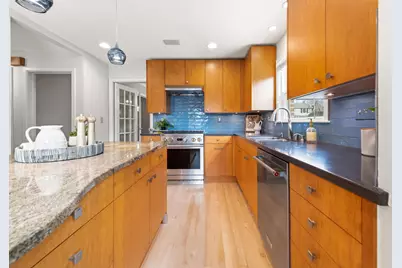 4855 N Ardmore Ave, Whitefish Bay, WI 53217 - Photo 15