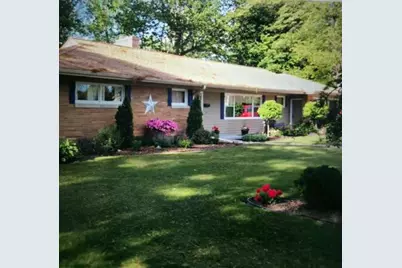 2224  Markham St, Manitowoc, WI 54220 - Photo 3