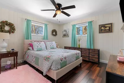 2224  Markham St, Manitowoc, WI 54220 - Photo 17