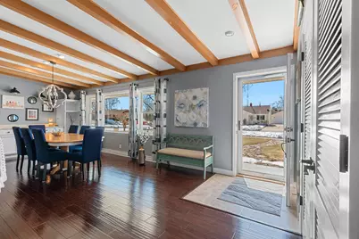 2224  Markham St, Manitowoc, WI 54220 - Photo 7