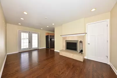 5669 S 24th St, Milwaukee, WI 53221 - Photo 5