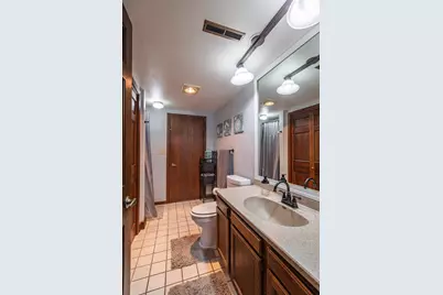 1206  Greenridge Dr, Onalaska, WI 54650 - Photo 25