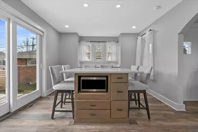 1201  15th Ave, South Milwaukee, WI 53172 - Photo 3