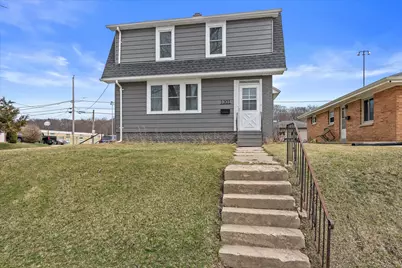 1201  15th Ave, South Milwaukee, WI 53172 - Photo 27