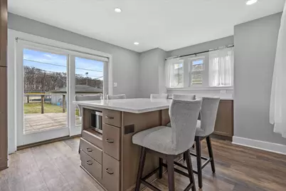 1201  15th Ave, South Milwaukee, WI 53172 - Photo 7