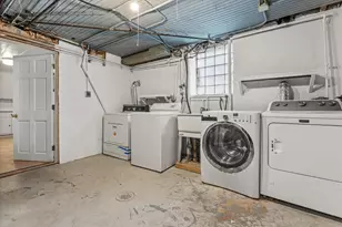 2053 S 25th St, Milwaukee, WI 53204 - Photo 25