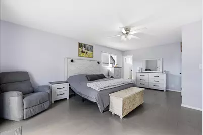 4216 S 89th St, Greenfield, WI 53228 - Photo 11