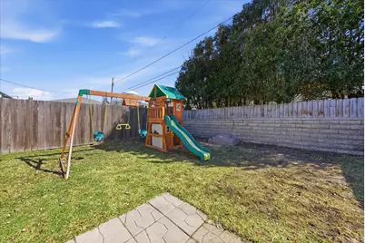 4216 S 89th St, Greenfield, WI 53228 - Photo 35