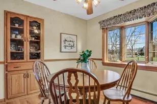 N17W27387 Lakefield Dr, Pewaukee, WI 53072 - Photo 11