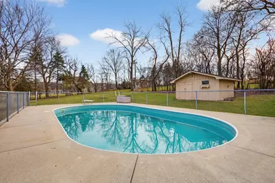 N17W27387  Lakefield Dr, Pewaukee, WI 53072 - Photo 37