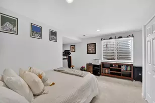 W199N17111 Ridgeway Dr, Jackson, WI 53037 - Photo 19