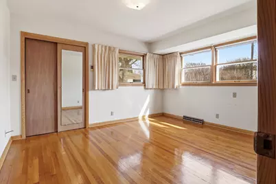 5222  Mead Rd, Greendale, WI 53129 - Photo 7