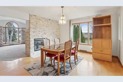 620 E Ogden St, Jefferson, WI 53549 - Photo 9