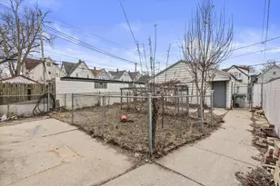 2055 S 25th St, Milwaukee, WI 53204 - Photo 17