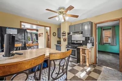 3528 S 33rd St, Greenfield, WI 53221 - Photo 11