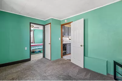 3528 S 33rd St, Greenfield, WI 53221 - Photo 15