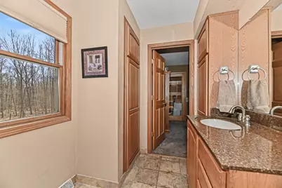 S94W26995  Linden Ct, Vernon, WI 53149 - Photo 29