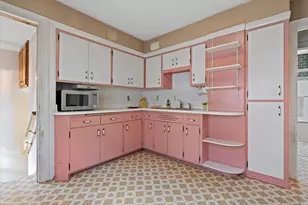 3353 S Indiana Ave, Milwaukee, WI 53207 - Photo 11