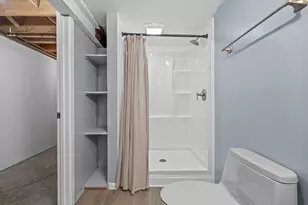 2558 N Green Bay Rd, Racine, WI 53406 - Photo 29