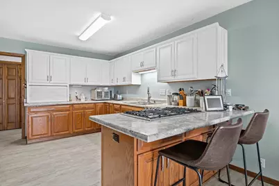 2558 N Green Bay Rd, Racine, WI 53406 - Photo 7