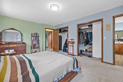 2558 N Green Bay Rd, Racine, WI 53406 - Photo 19