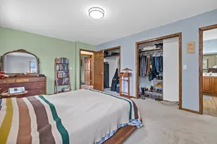 2558 N Green Bay Rd, Racine, WI 53406 - Photo 19