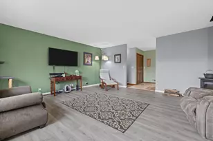 2558 N Green Bay Rd, Racine, WI 53406 - Photo 17